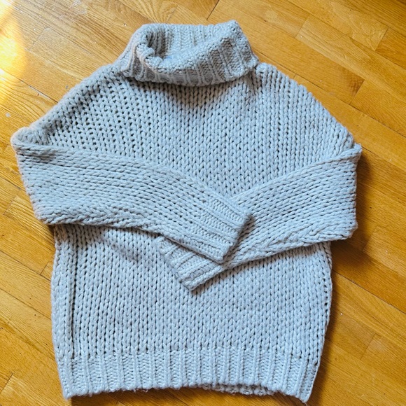 Chunky Knit Beige Turtleneck Sweater - Picture 3 of 7